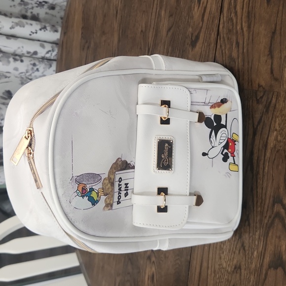 NWT.  Wondapop Disney Mickey Mouse backpack. main image 10